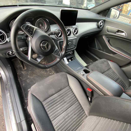 MERCEDES-BENZ CLASE CLA (BM 117)