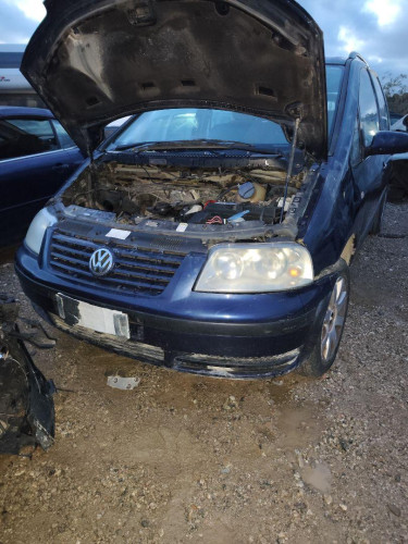 VOLKSWAGEN SHARAN (7M6/7M9)