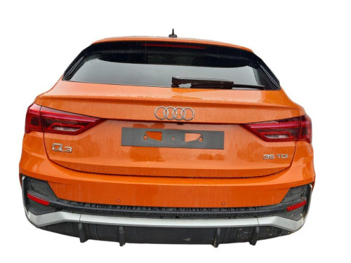 AUDI Q3 (F3B)