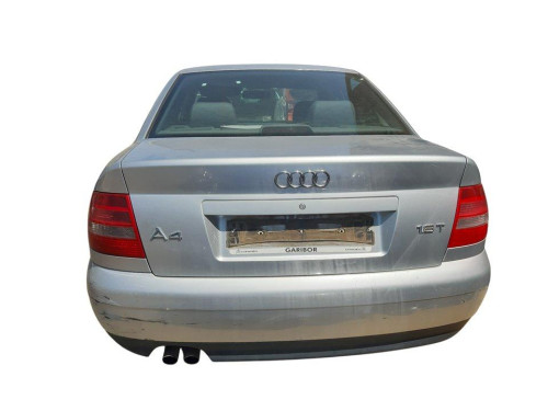 AUDI A4 BERLINA (B5)