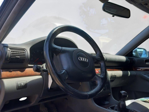 AUDI A4 BERLINA (B5)