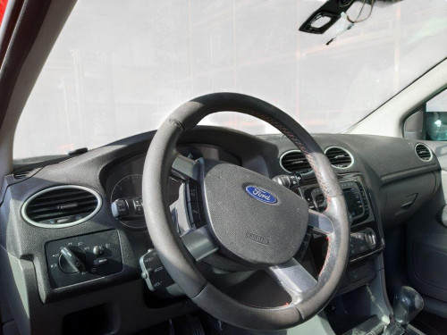 FORD FOCUS BERLINA (CAP)