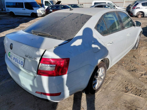 SKODA OCTAVIA BERLINA (5E3)