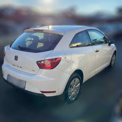 SEAT IBIZA ST (6J8)