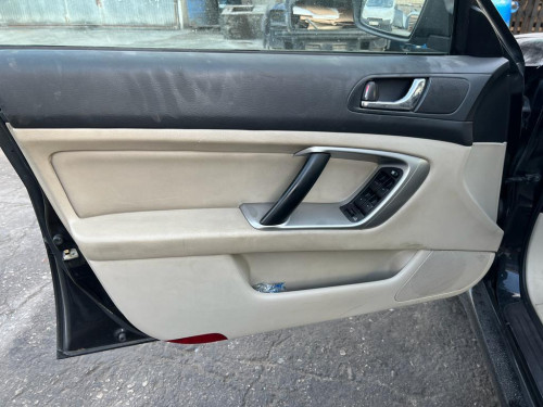 SUBARU LEGACY BERLINA (B13/BL)