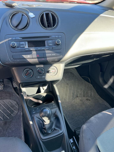 SEAT IBIZA BERLINA (6J5)