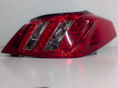 PILOTO TRASERO DERECHO