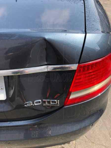 AUDI A6 BERLINA (4F2)