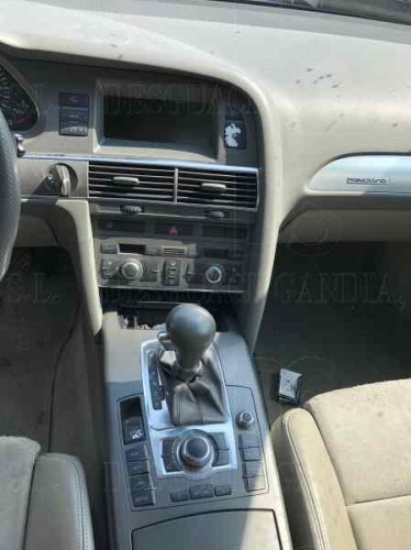 AUDI A6 BERLINA (4F2)