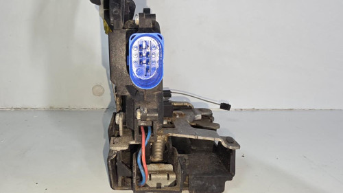 CERRADURA PUERTA DELANTERA IZQUIERDA