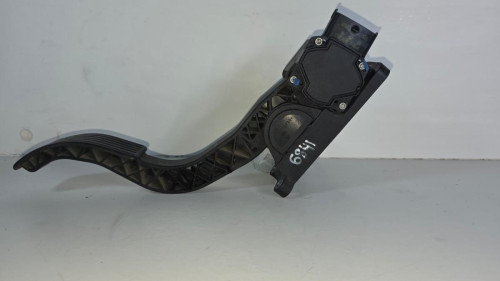 PEDAL ACELERADOR