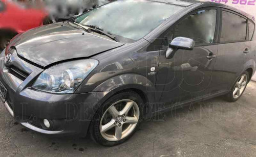 TOYOTA COROLLA VERSO (R1)