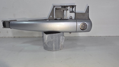 MANETA EXTERIOR DELANTERA IZQUIERDA