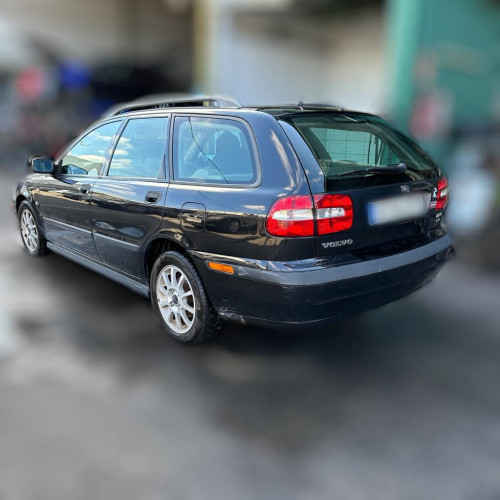 VOLVO V40 FAMILIAR