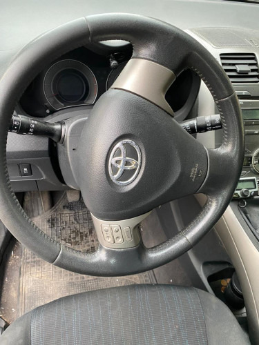 TOYOTA AURIS (E15)