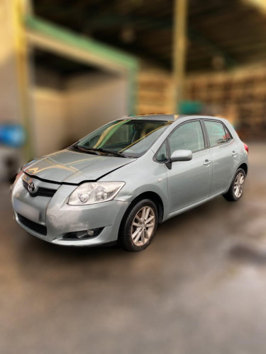 TOYOTA AURIS (E15)