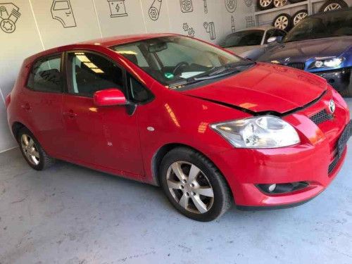 TOYOTA AURIS (E15)