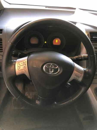 TOYOTA AURIS (E15)