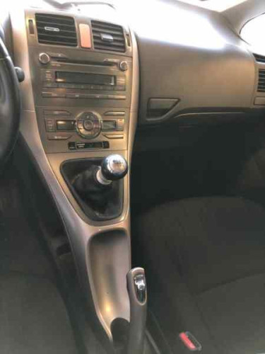 TOYOTA AURIS (E15)
